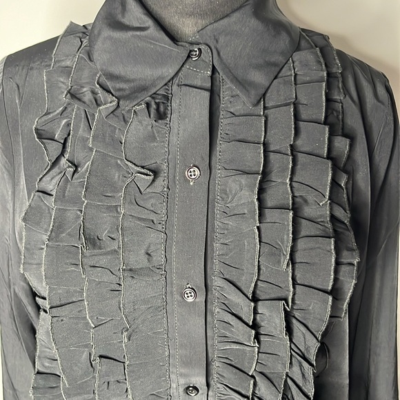 NEWPORT NEWS Women’s Black Ruffled  Button Front Blouse Size M - Picture 4 of 9